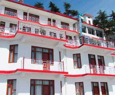 https://imgcld.yatra.com/ytimages/image/upload/t_hotel_yatra_city_desktop/v1487747188/Hotel/McLeod Ganj/00016964/OVERVIEW_fTevzg.jpg